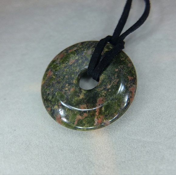 Handmade Unakite Gemstone Pendant Necklace - Picture 3 of 4